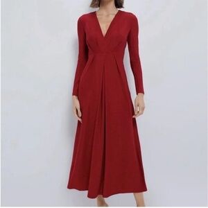 Tuckernuck Hyacinth House Red Shimmer V-Neck Angelina Gown